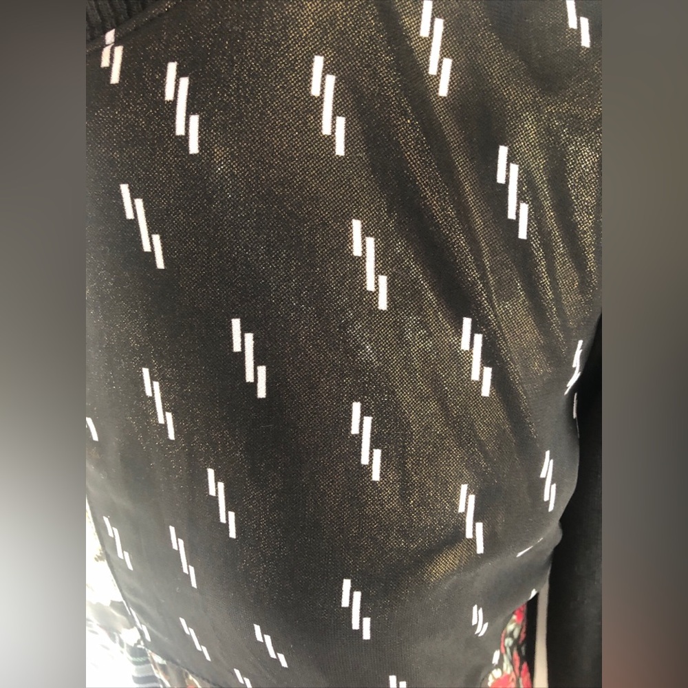Sam Edelman Crewneck Sweater Size Medium Black Quilt Floral Plaid‎ - Picture 3 of 6